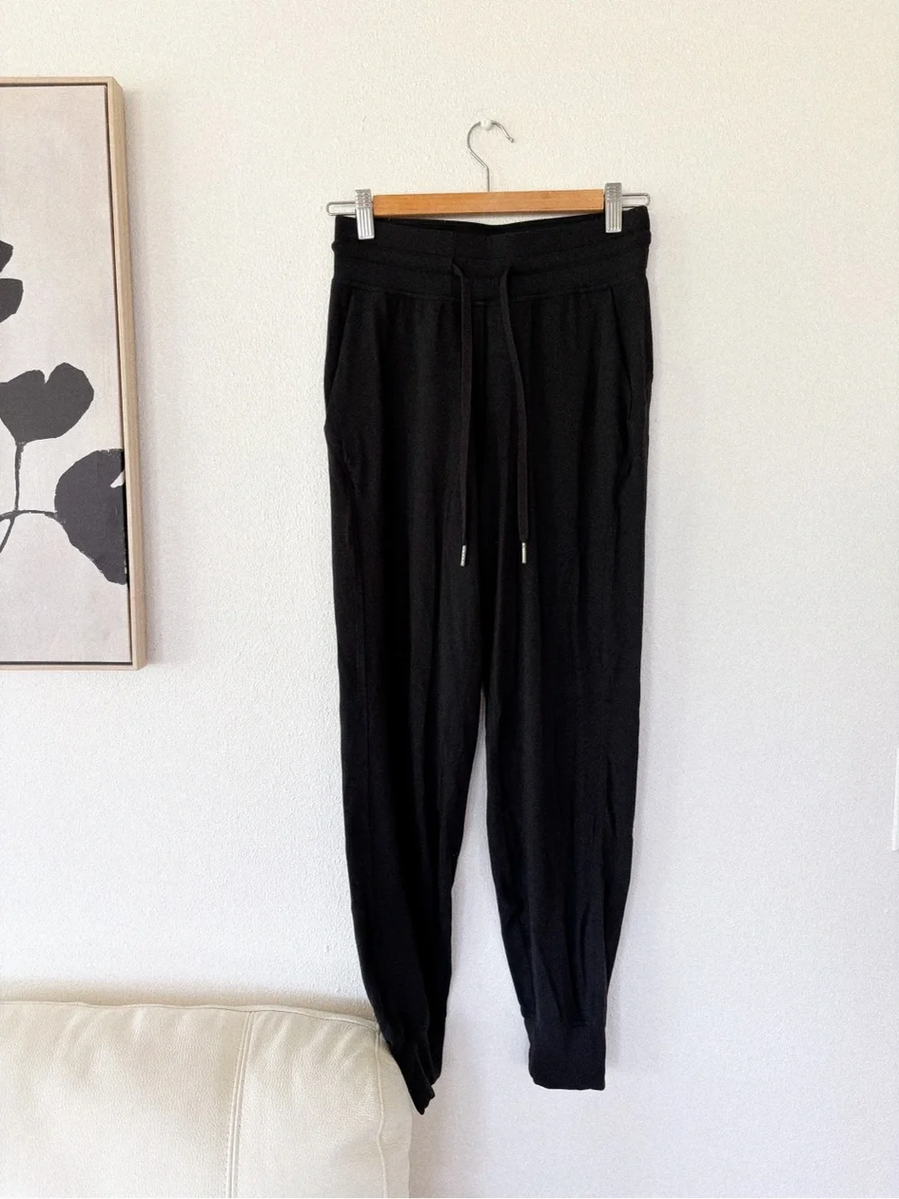 Lululemon Black Drawstring Align Joggers M - Picture 1 of 7